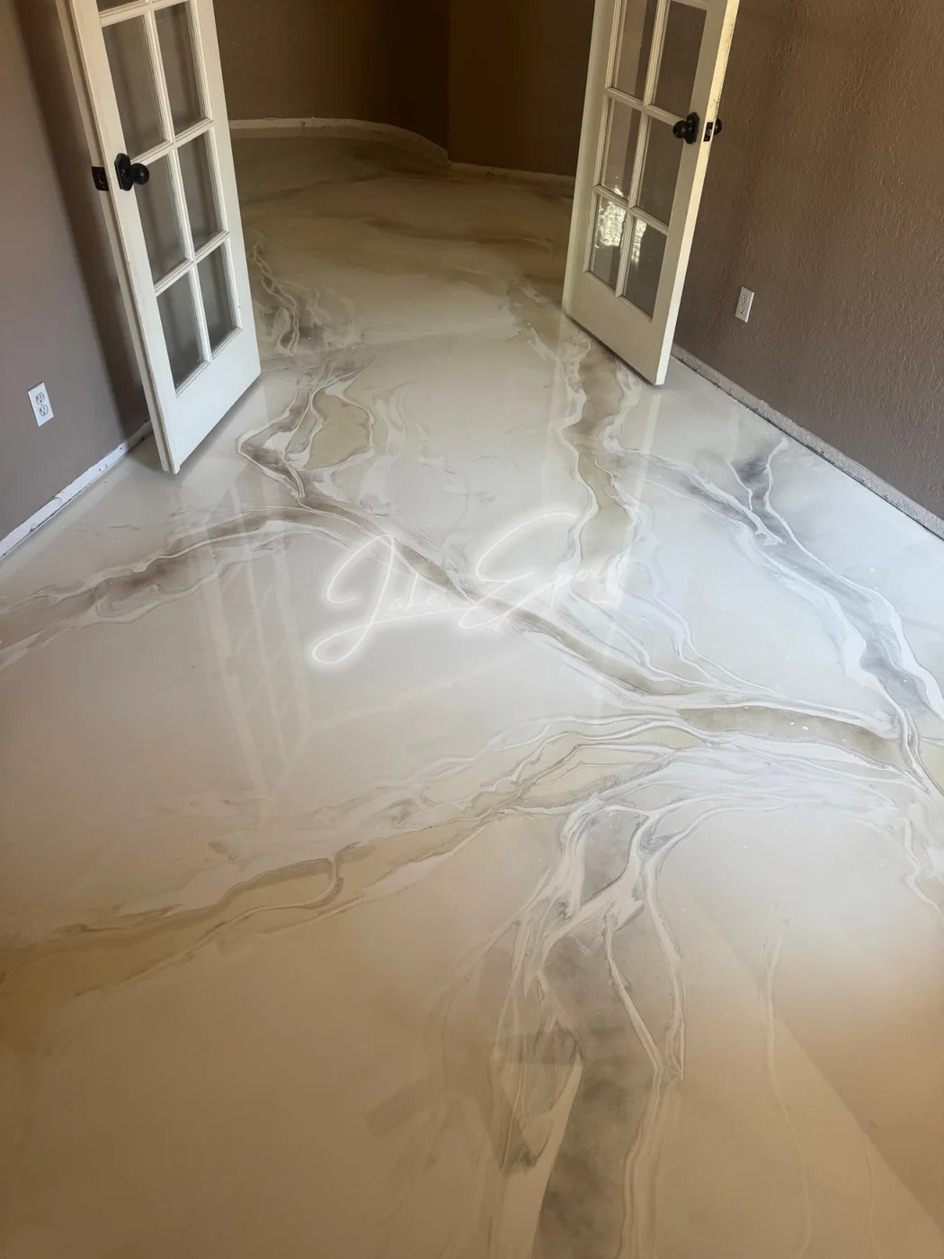 White metallic epoxy hallway floor